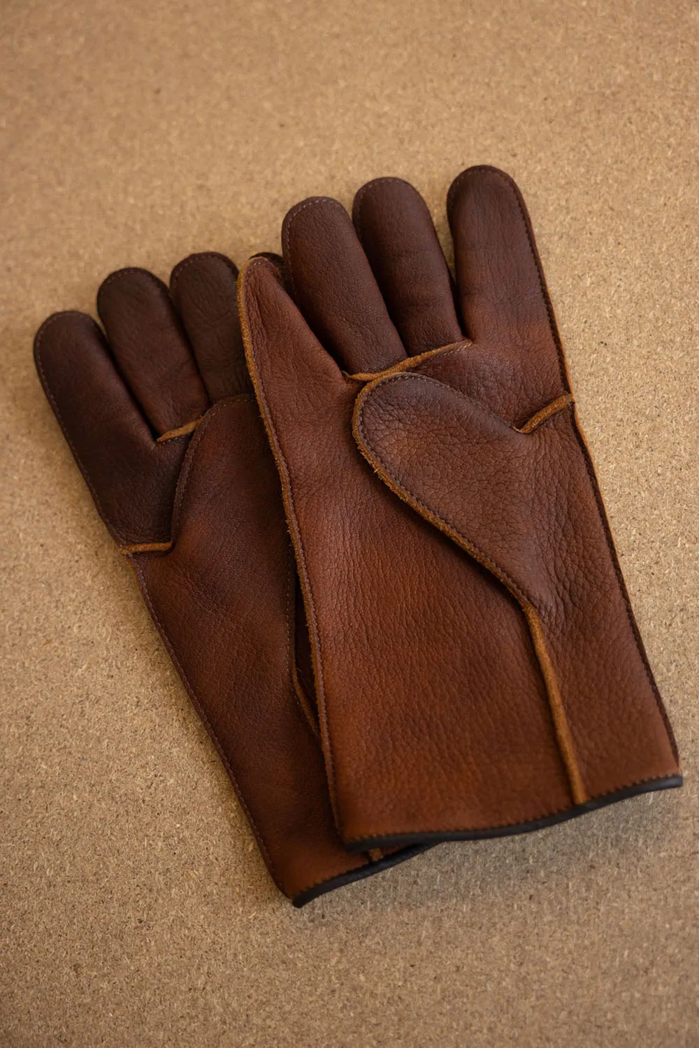 Buzzard Gloves / Tan