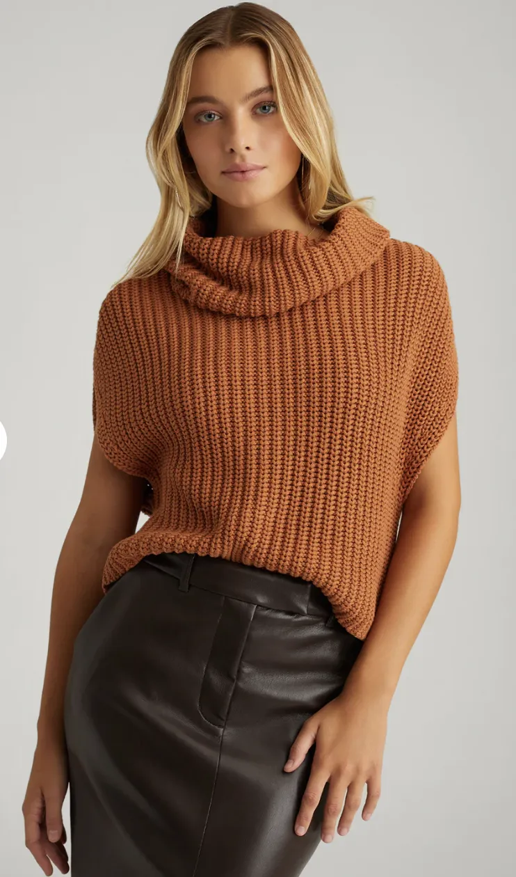 CATE S/L TURTLENECK SWEATER