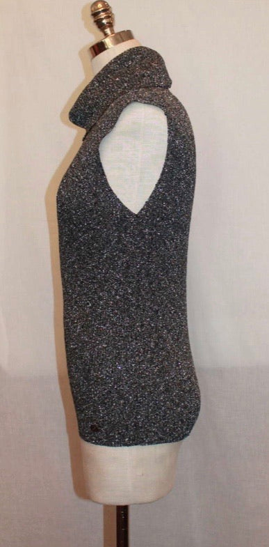 Chanel 05A 2005 Fall Gray Metallic Knit Sleeveless Turtleneck Sweater Top FR 38