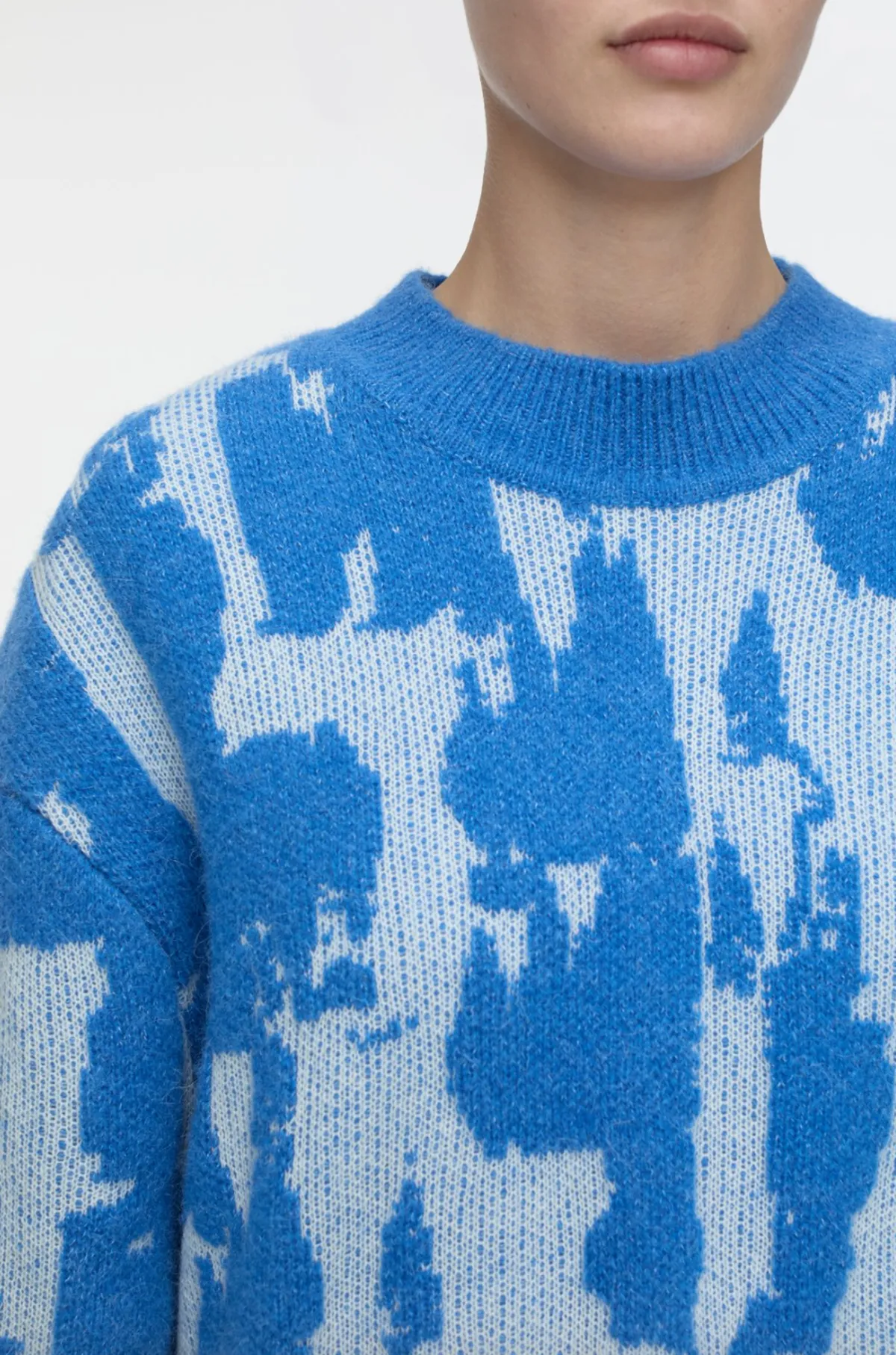 Crew Neck Jacquard Sweater