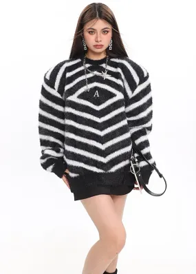 Diamond Tunnel Long Sleeve Sweater