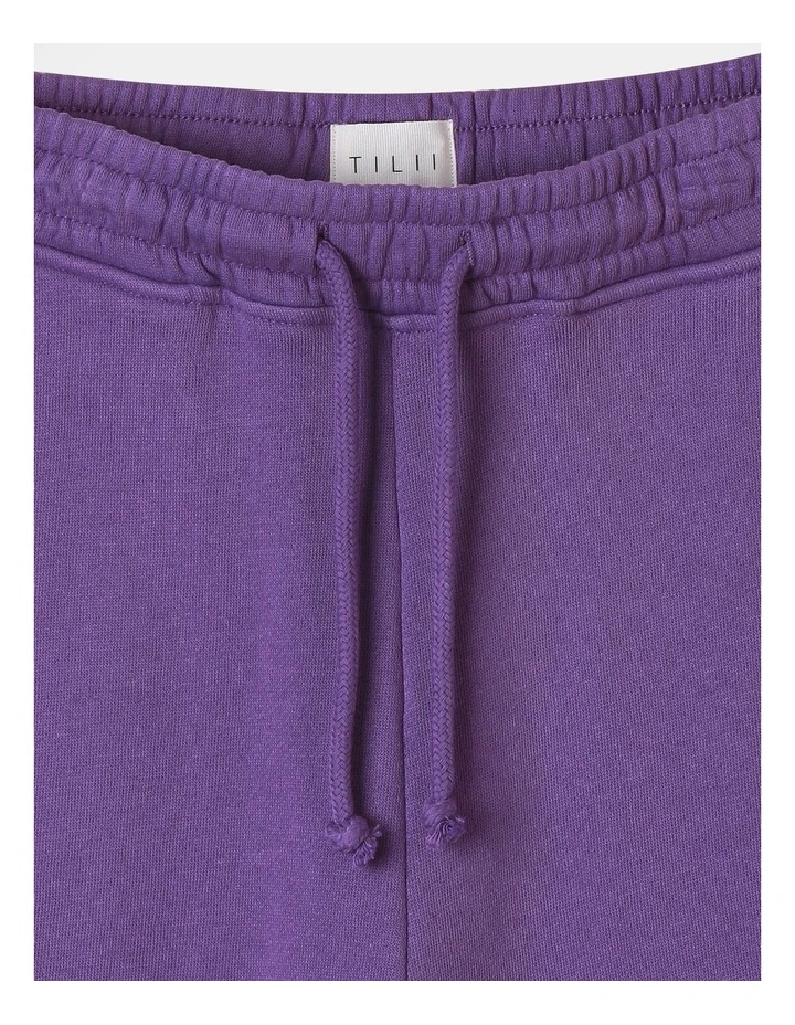 Essentials Trackpant in Purple