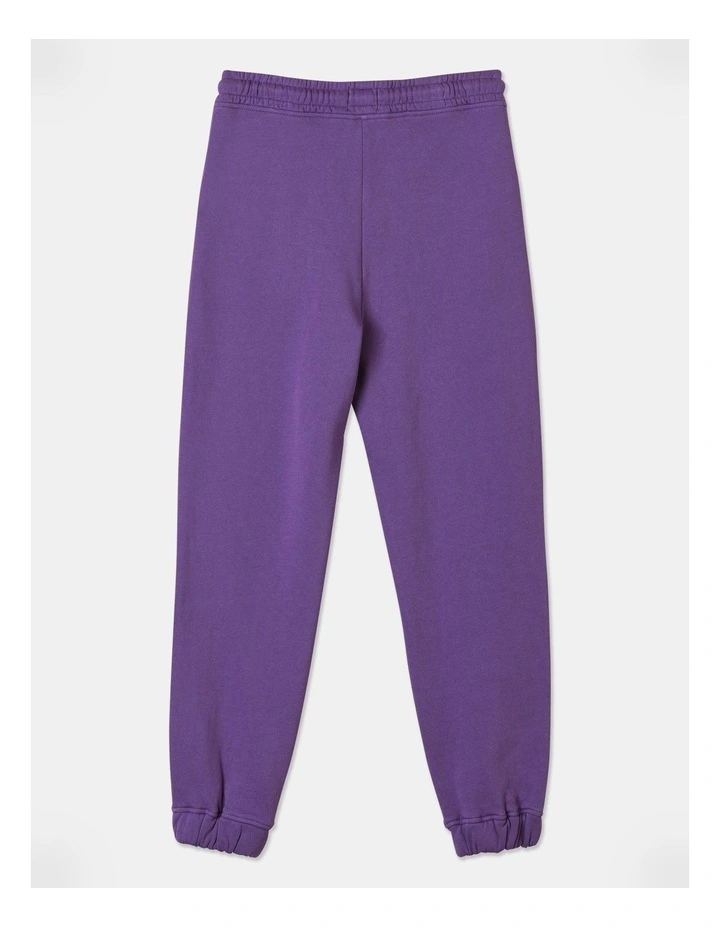 Essentials Trackpant in Purple