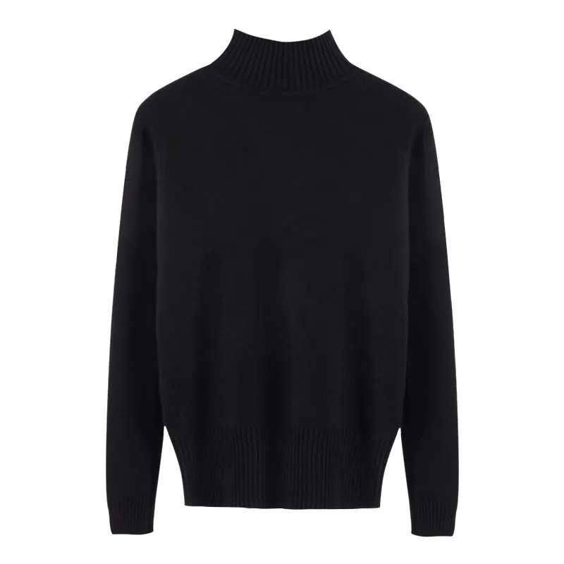 Half turtleneck knitted sweater