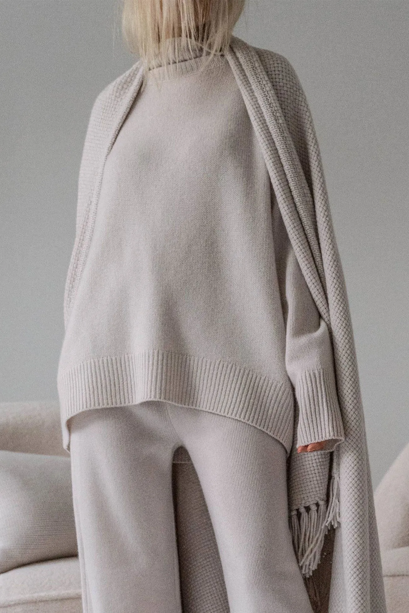 JOSLYN TURTLENECK CASHMERE SWEATER