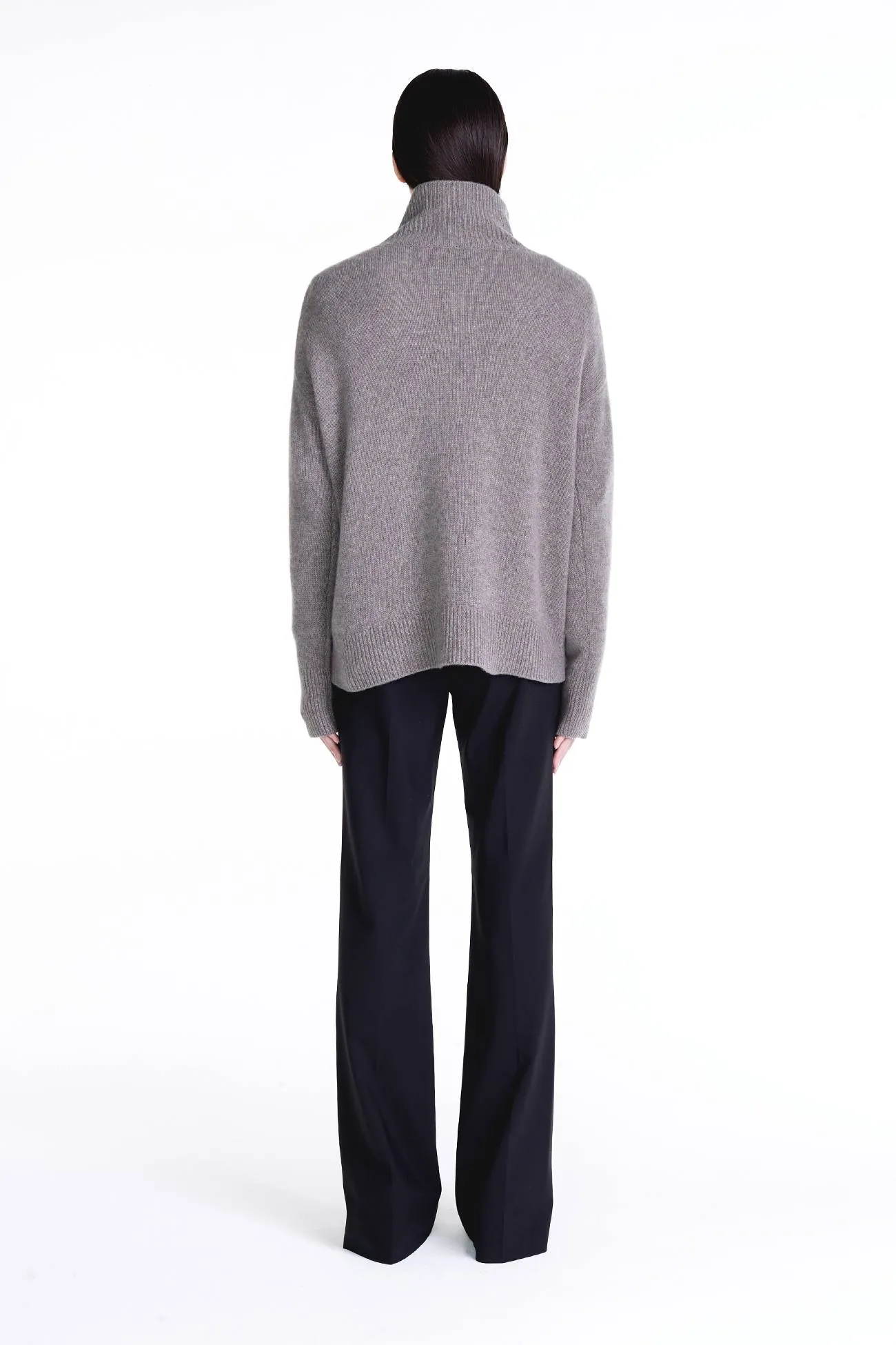 JOSLYN TURTLENECK CASHMERE SWEATER