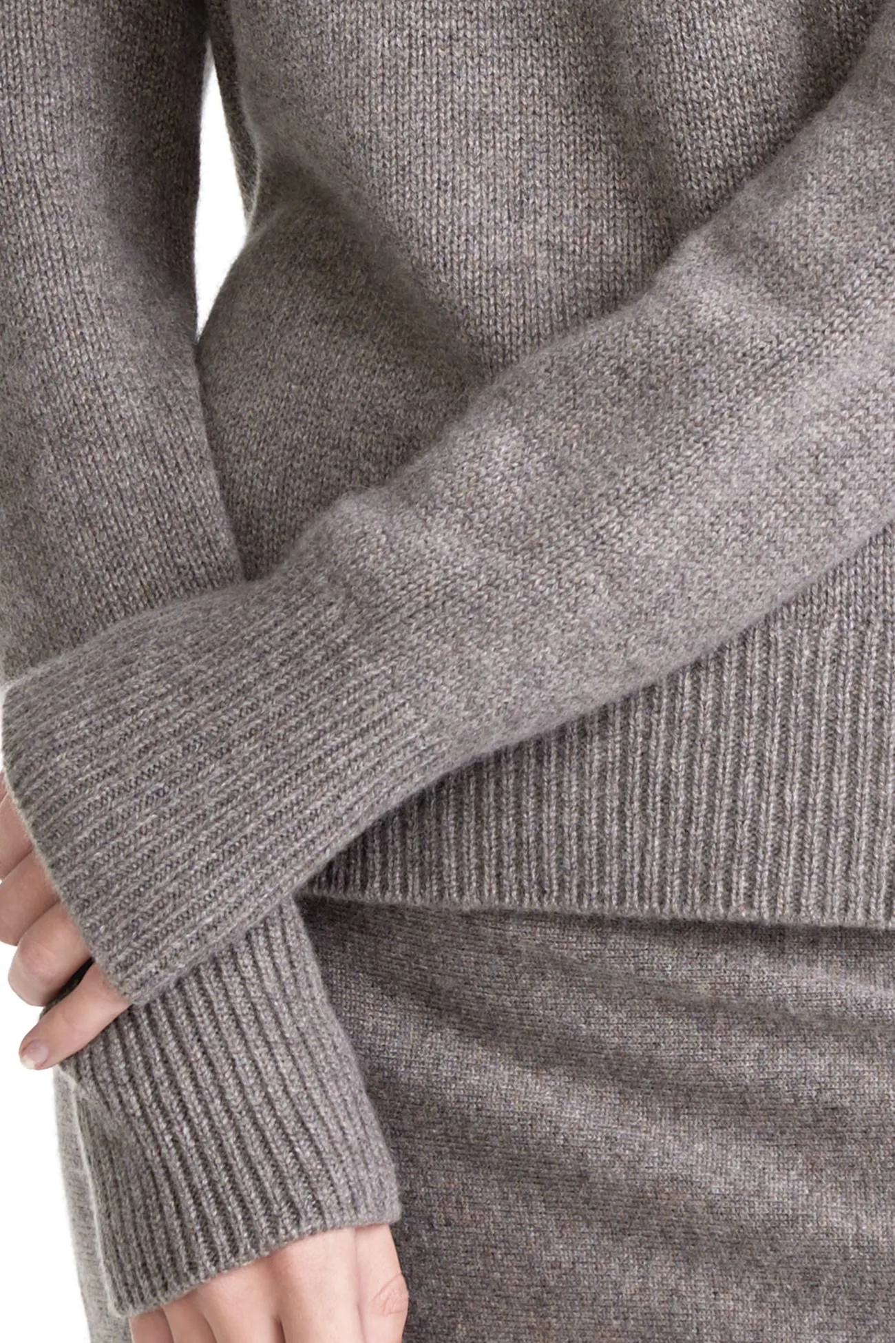 JOSLYN TURTLENECK CASHMERE SWEATER