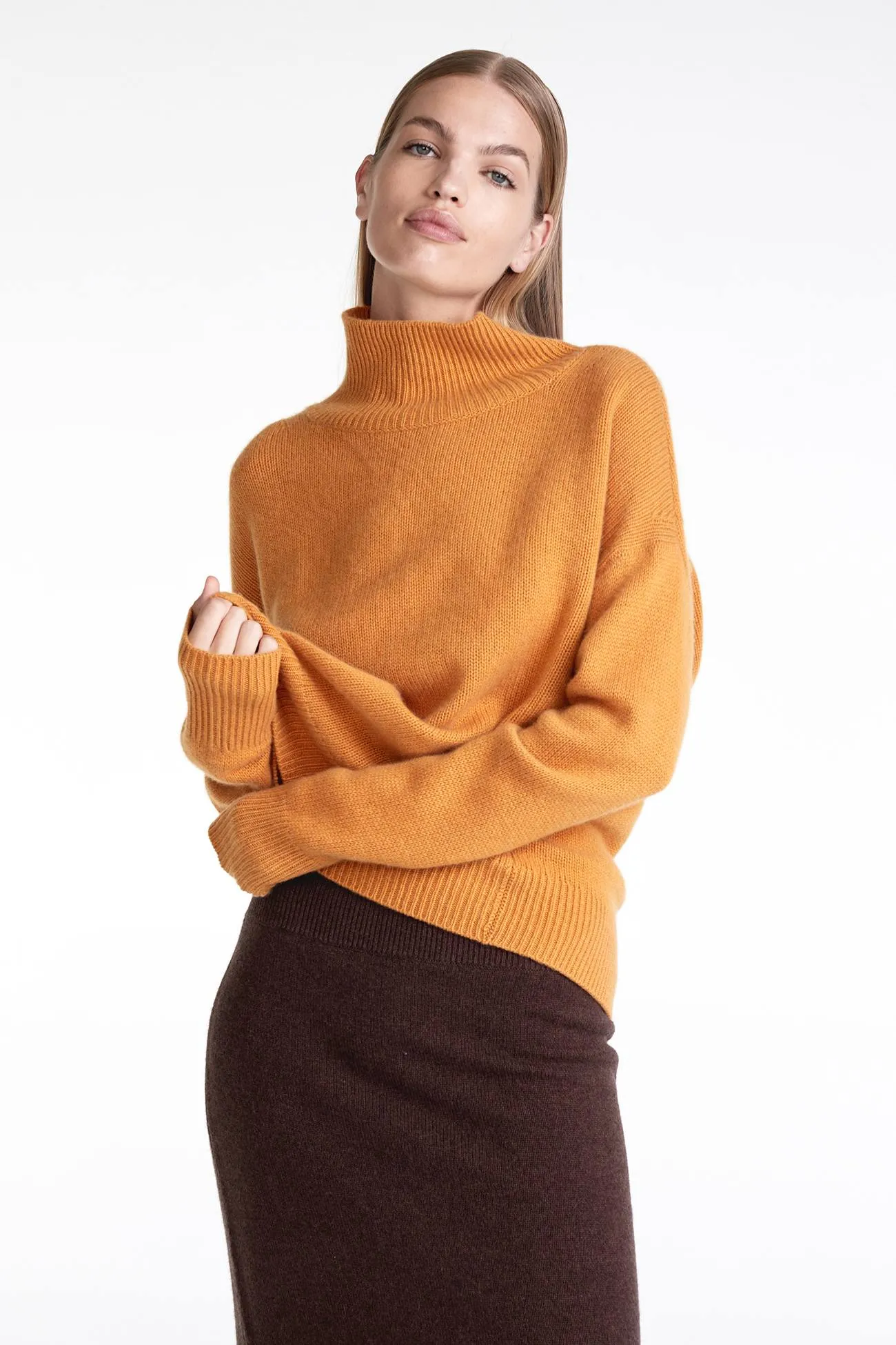 JOSLYN TURTLENECK CASHMERE SWEATER