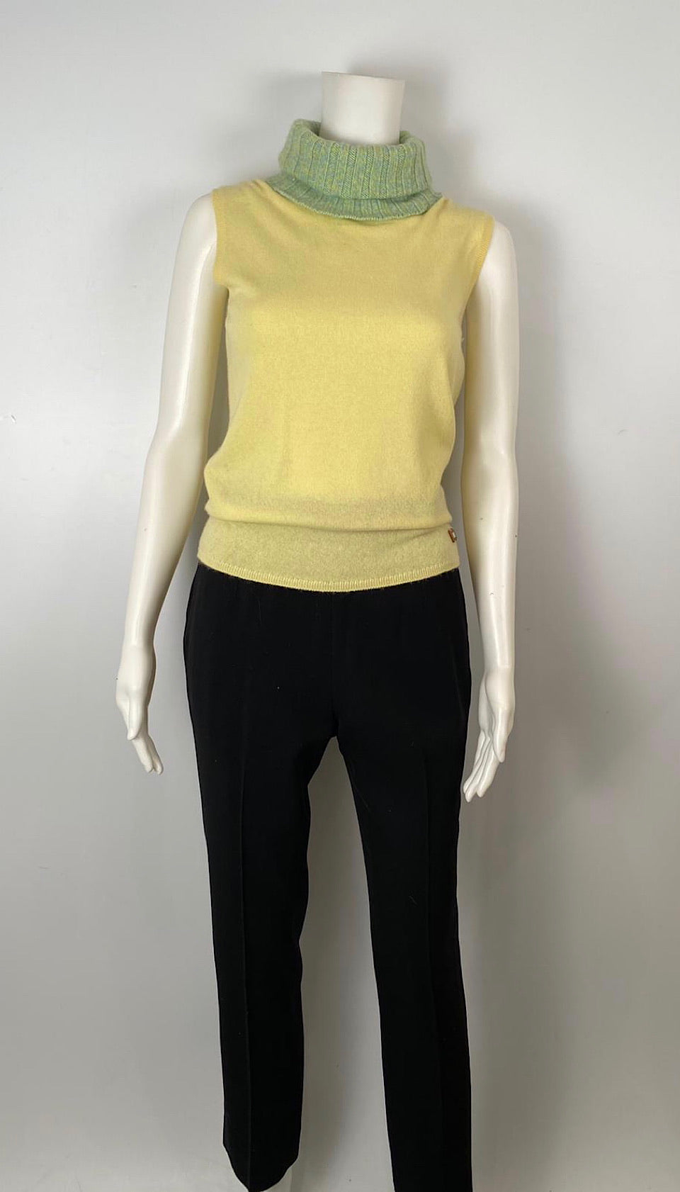 NWT Chanel 01A 2001 Fall green yellow turtleneck sweater blouse FR 40 US 4