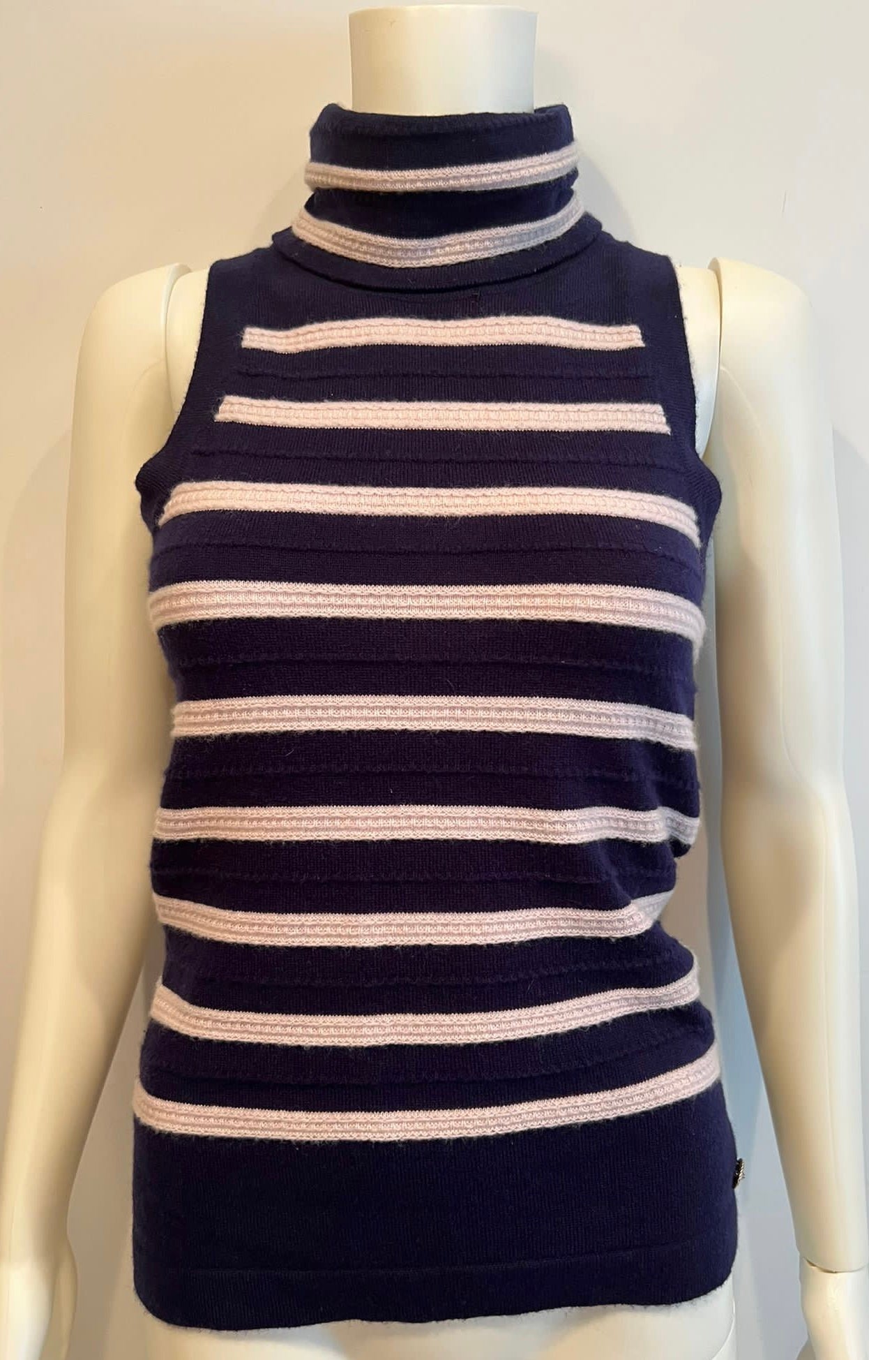 NWT Chanel 15S 2015 Summer Cashmere Navy Blue Lilac Stripe Sleeveless Turtleneck Sweater Top Blouse FR 36 US 4