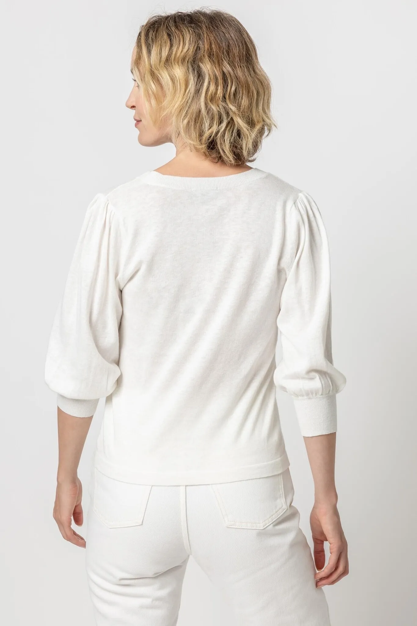 PUFF SLEEVE V-NECK SWEATER