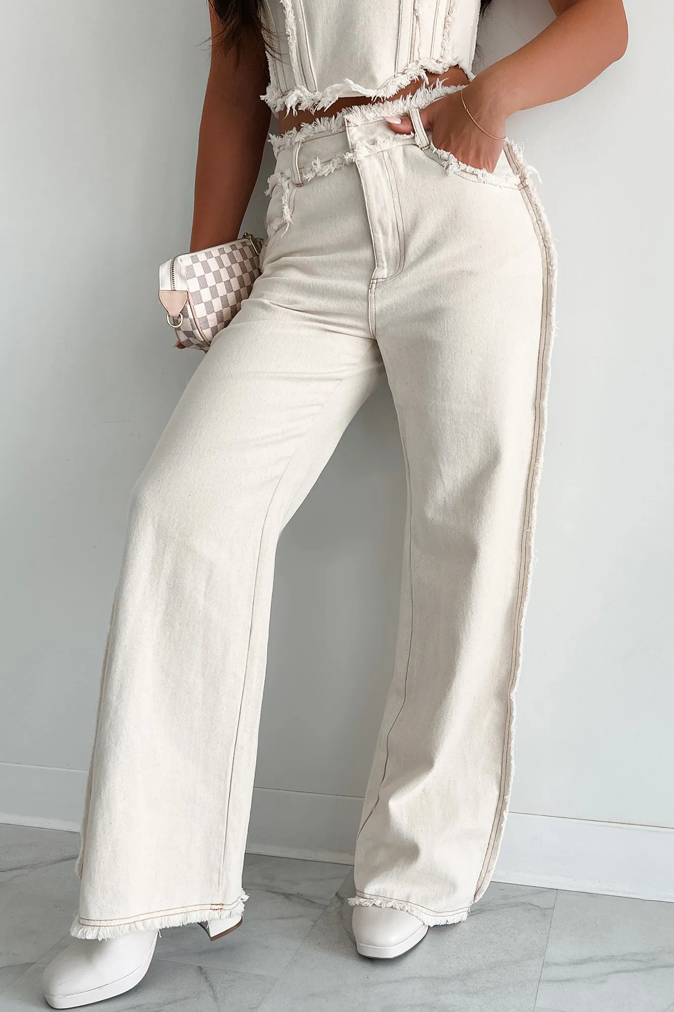 Roswell Frayed Seam Wide Leg Jeans (Off White Denim)