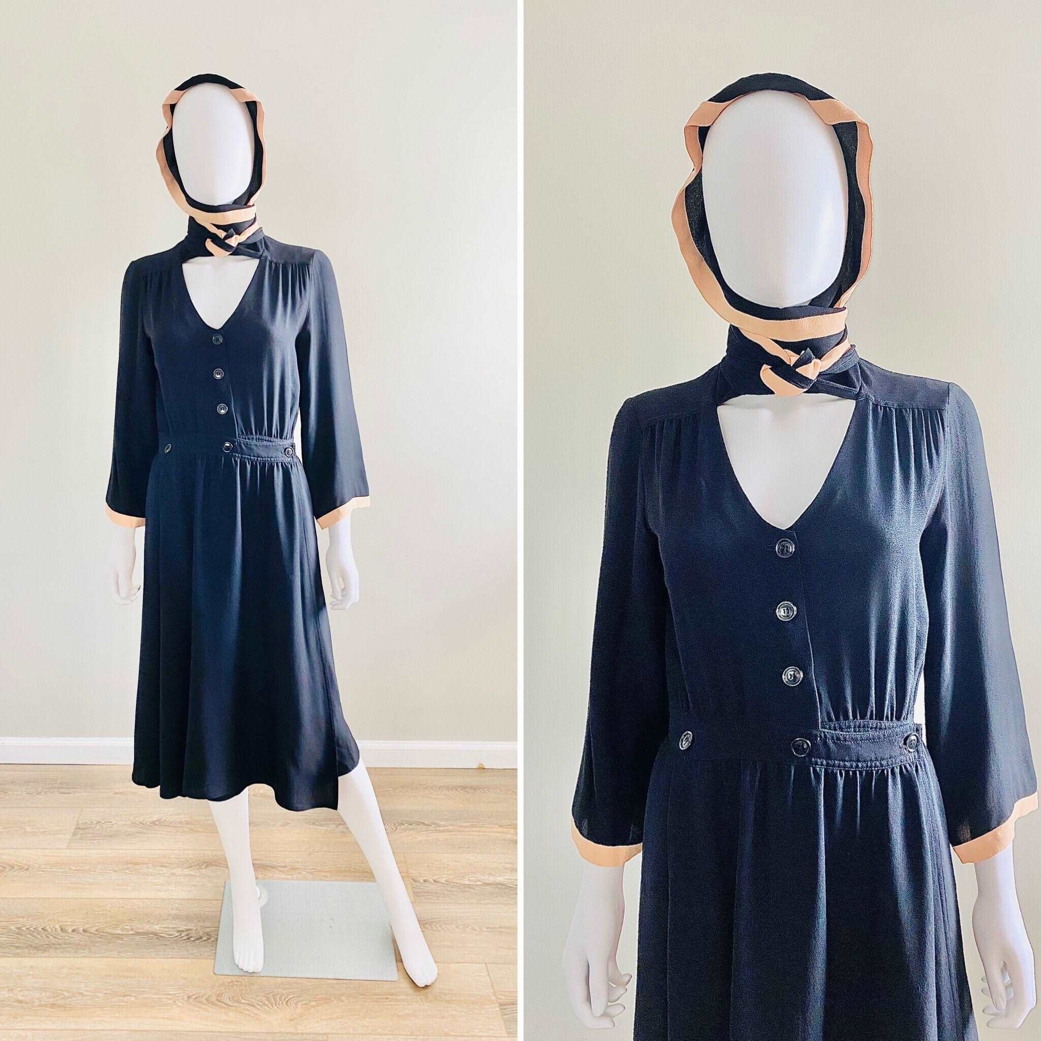 Vintage 1940s Hooded Rayon Crepe Black Dress / 1970s does 1940s convertible Albert Nipon Dress Size M L