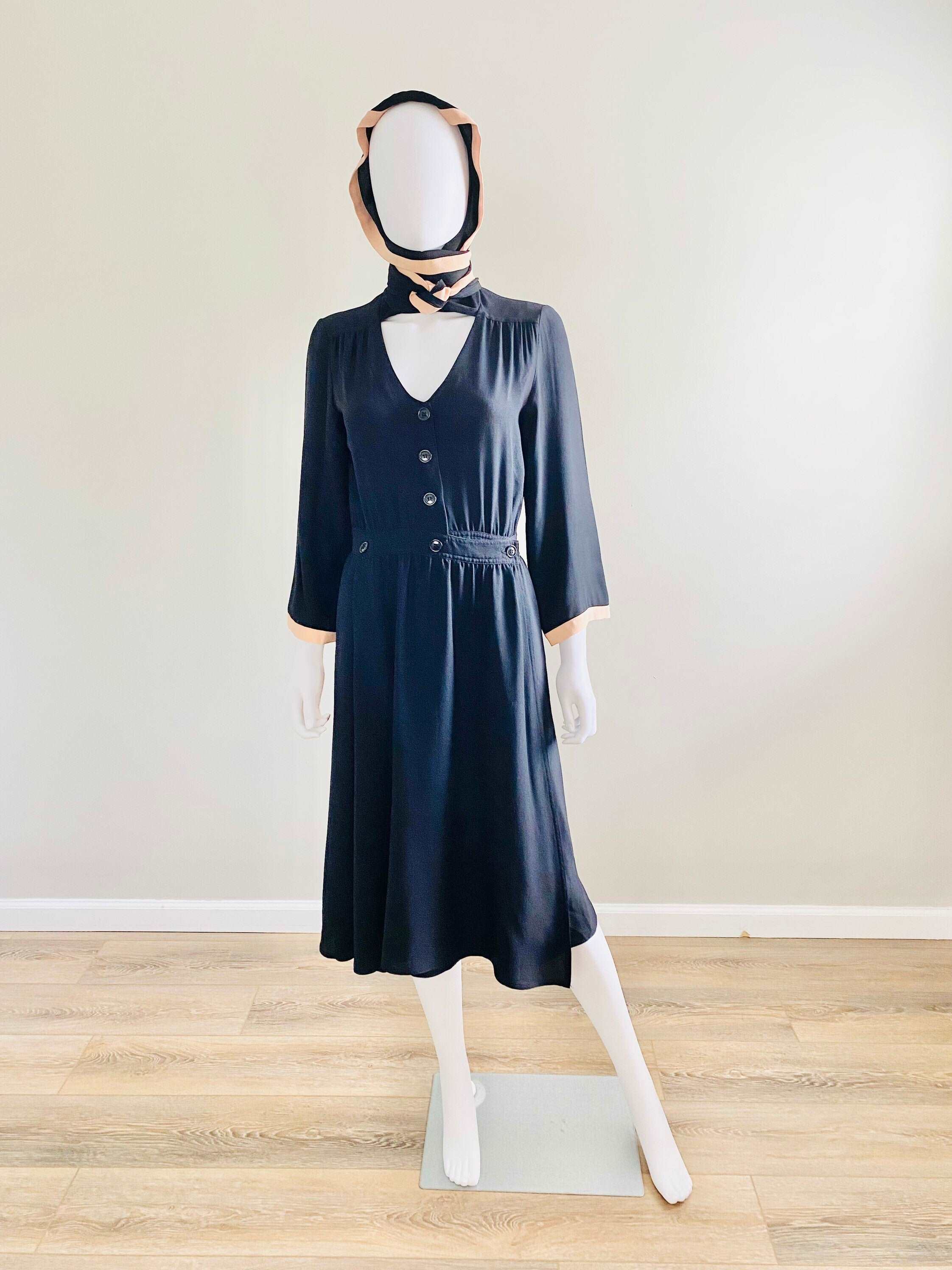 Vintage 1940s Hooded Rayon Crepe Black Dress / 1970s does 1940s convertible Albert Nipon Dress Size M L