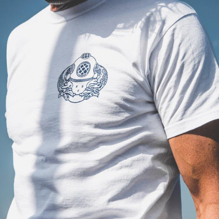 WHITE N.S.C LOGO TEE